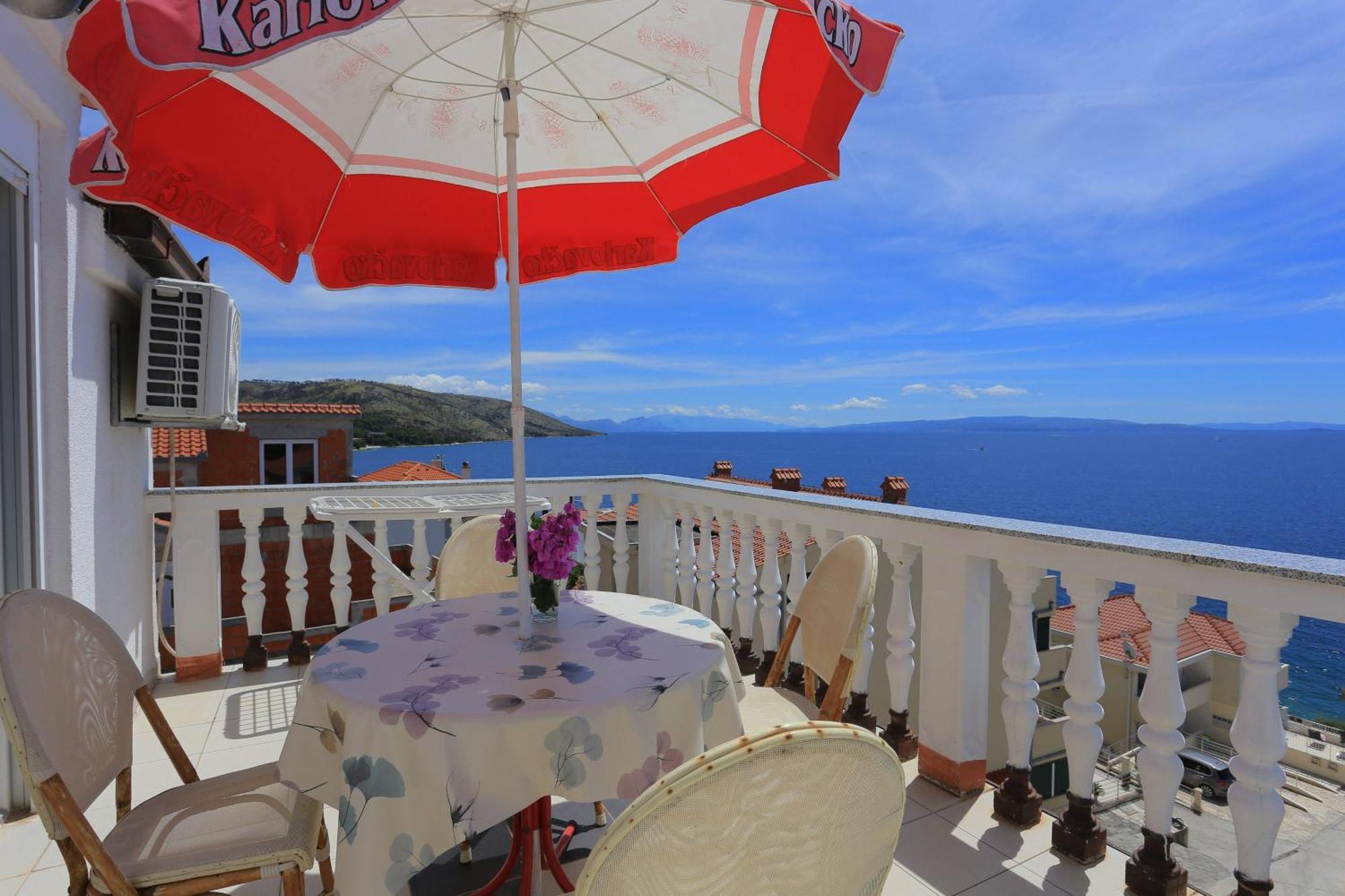 Family Friendly Apartments With A Swimming Pool Businci, Ciovo - 11232 Трогир Экстерьер фото