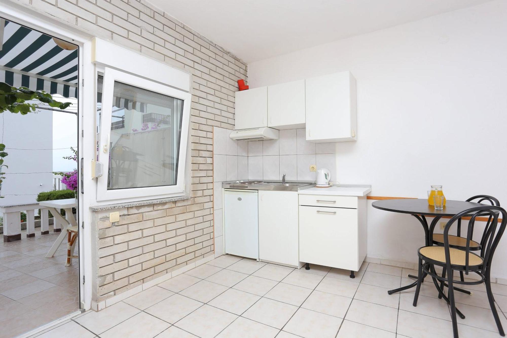 Family Friendly Apartments With A Swimming Pool Businci, Ciovo - 11232 Трогир Экстерьер фото