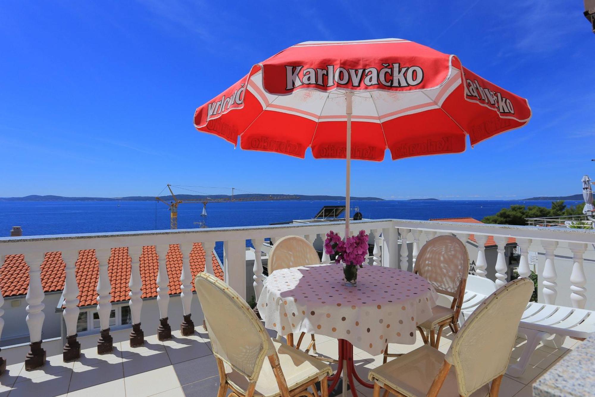 Family Friendly Apartments With A Swimming Pool Businci, Ciovo - 11232 Трогир Экстерьер фото