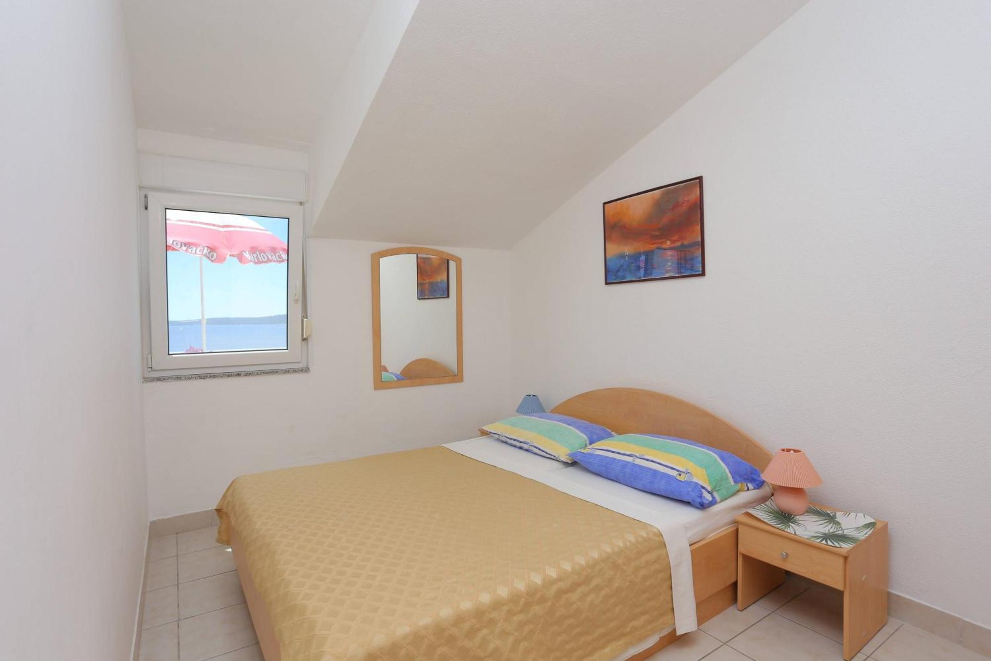 Family Friendly Apartments With A Swimming Pool Businci, Ciovo - 11232 Трогир Экстерьер фото