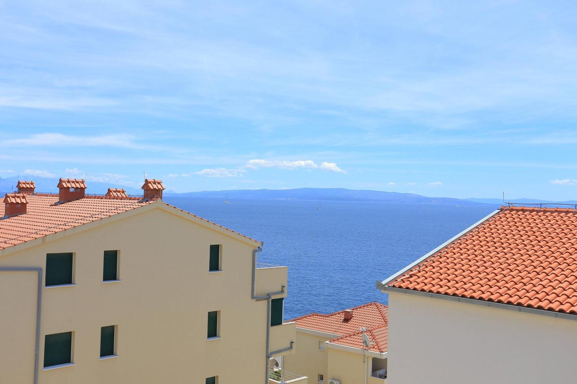 Family Friendly Apartments With A Swimming Pool Businci, Ciovo - 11232 Трогир Экстерьер фото