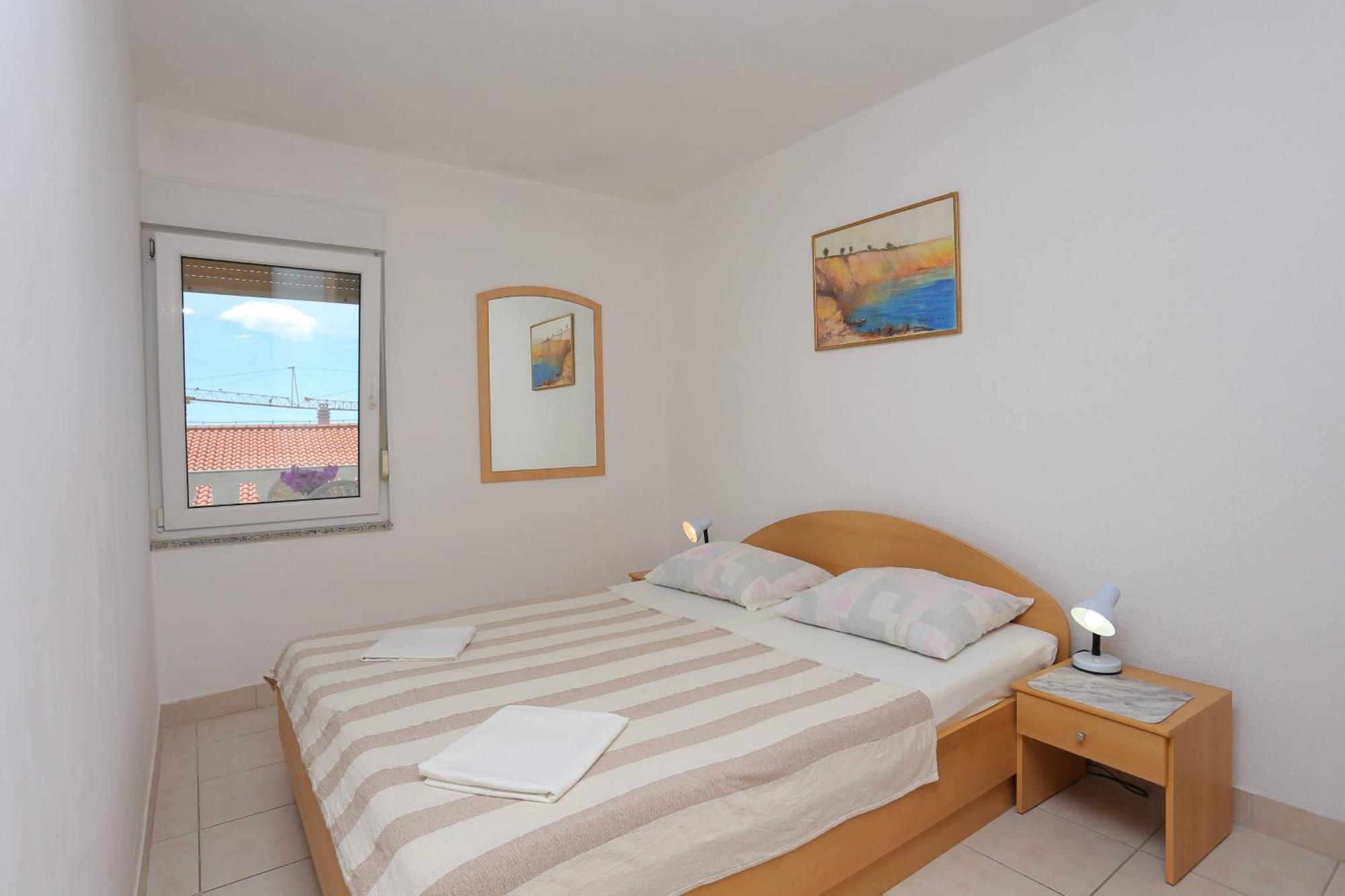 Family Friendly Apartments With A Swimming Pool Businci, Ciovo - 11232 Трогир Экстерьер фото
