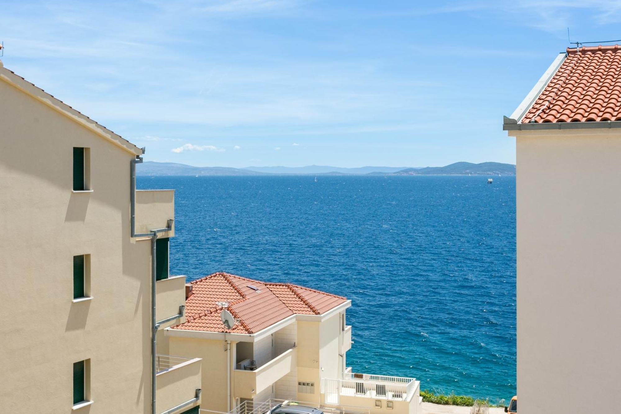 Family Friendly Apartments With A Swimming Pool Businci, Ciovo - 11232 Трогир Экстерьер фото