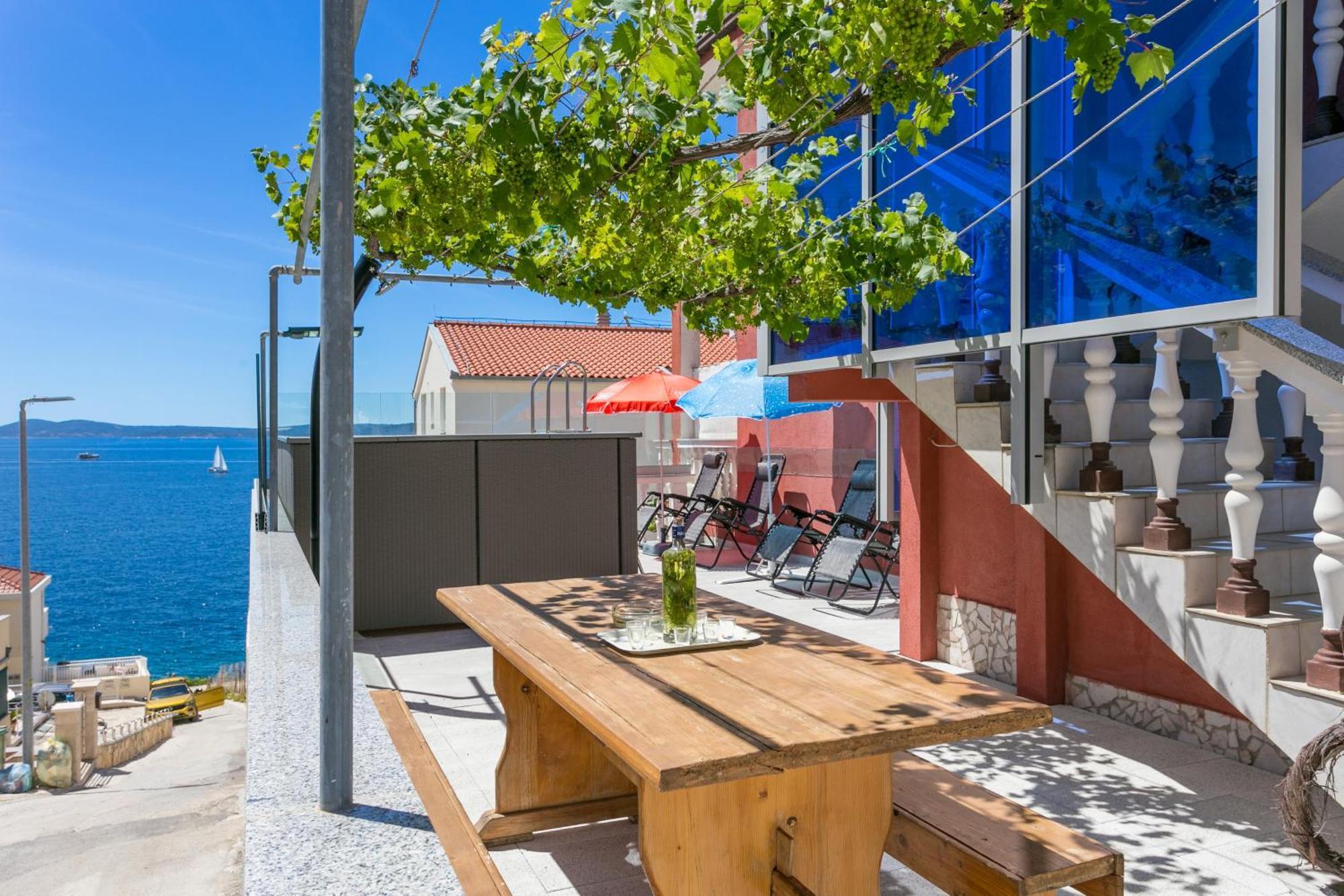 Family Friendly Apartments With A Swimming Pool Businci, Ciovo - 11232 Трогир Экстерьер фото