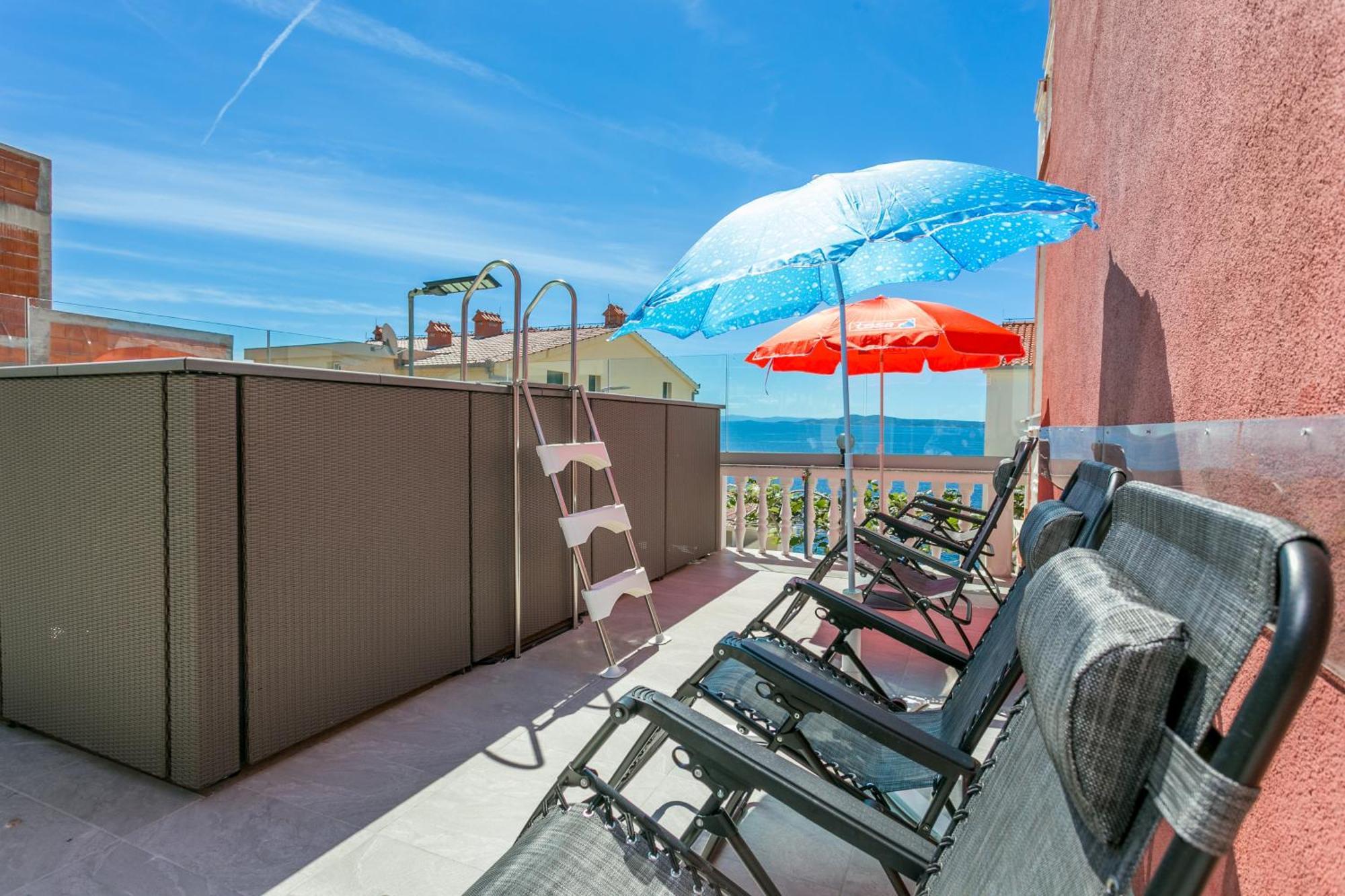 Family Friendly Apartments With A Swimming Pool Businci, Ciovo - 11232 Трогир Экстерьер фото